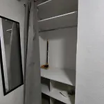 White In Apartmán