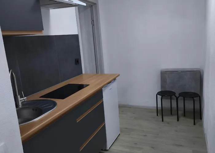 Апартаменти White In